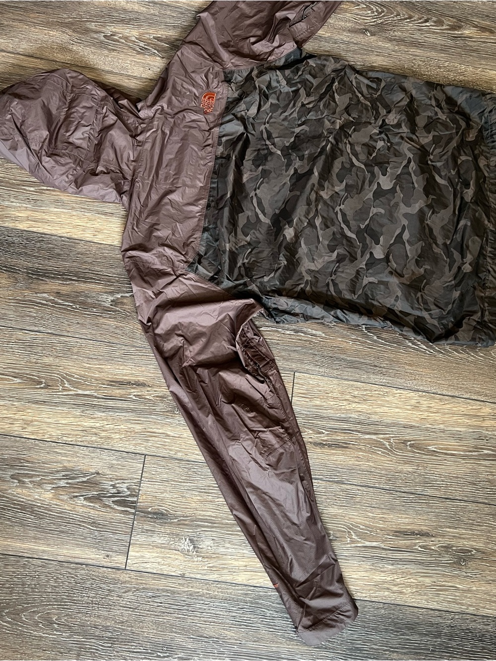 The North Face Dryvent Brown Camo Hooded Rain Jacket Men’s Medium - Picture 7 of 13